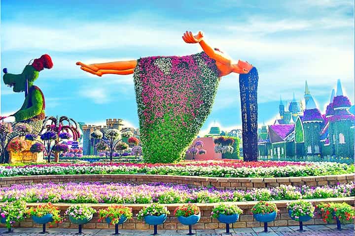 Aerial Floating was introduced in Sesaon 8 of the Dubai Miracle Garden.