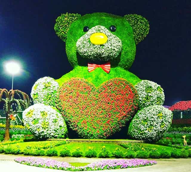 Teddy Bear Floral theme is very popular among women visitors at Dubai Miracle Garden.