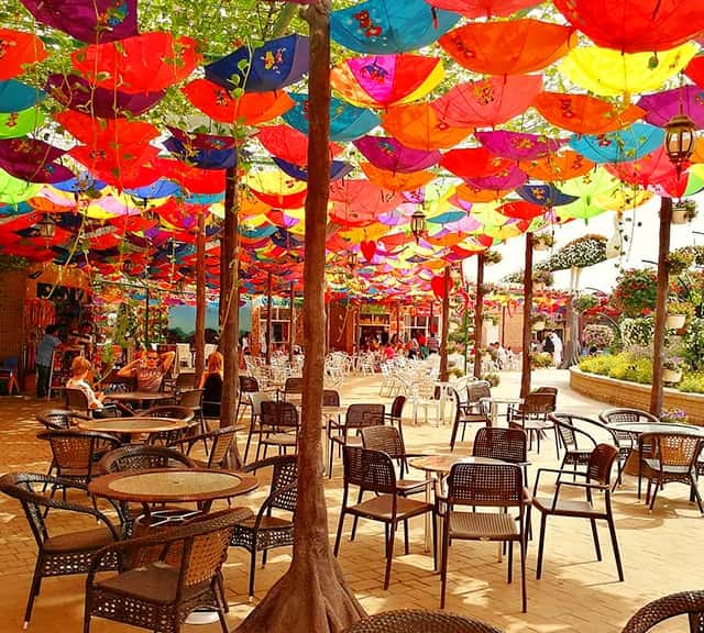 Dubai Miracle Garden also has a restaurant that is similar to Umbrella Passage.