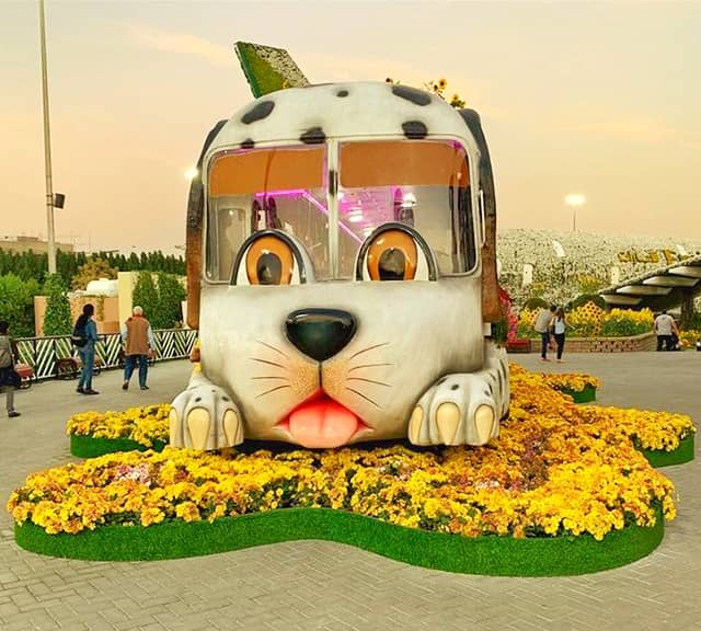 pets are not allowed to enter at the Dubai Miracle Garden
