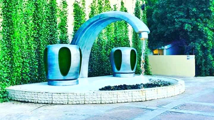 Wash Basin Fountain - Season 7 at the Dubai Miracle Garden.